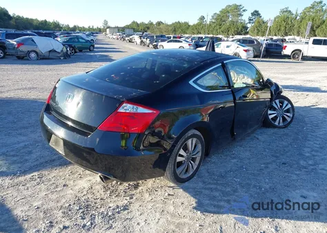 2010 Honda Accord 2.4 Lx-S z USA, uszkodzony, nr VIN 1HGCS1B39AA010768